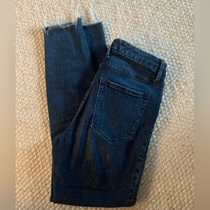 GOOD AMERICAN Good Legs Skinny Jean. Size 6/28
